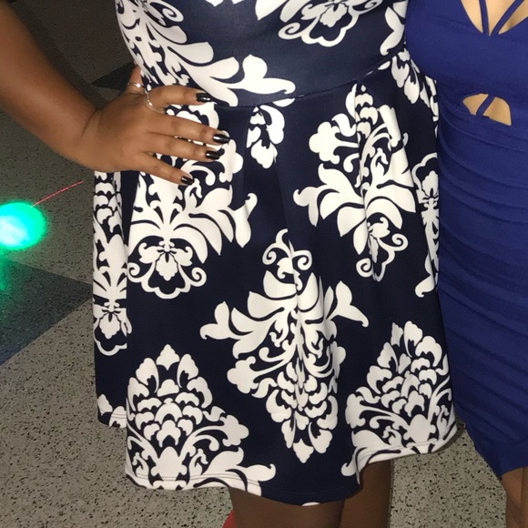 Casual Dress - Picture 5 of 5